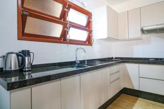 House with Beach Access - 2 min Walk - 1