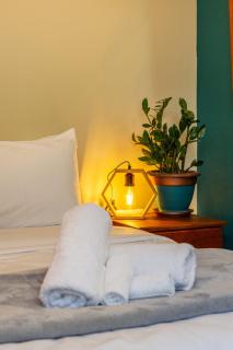 Architectural Oasis - Serenity and Spectacular Views - 8