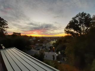 Architectural Oasis - Serenity and Spectacular Views - 3