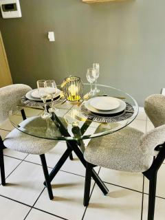 Chic Grey Escape,Sandton Apartment - 8