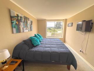 Apt. with private beach, sports courts, jacuzi - 5