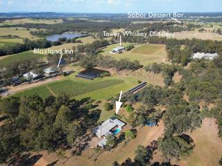 Blaxlands Kangaroo Homestead with Hot Tub walk to Concerts and Wineries - 5