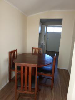 Cómodo y económico departamento en segundo piso - 2