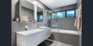 2 Bed- Beach and Bush Retreat- Yaroomba-Sunshine Coast - 9