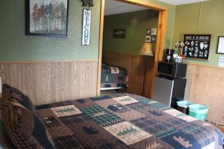 Maple Grove Lodging - 8