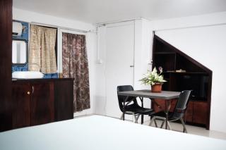 Seaview Apartments - 4