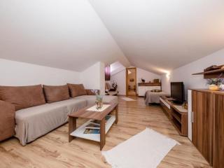 Apartments Scerbe Gordana & Miljenko Rab - One Bedroom Apartment with Terrace 3 - 9