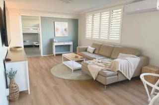 Seabreeze Stay at Southport - 0