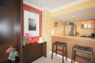 Waikiki - Resort amenities, walk to the beach! - 4