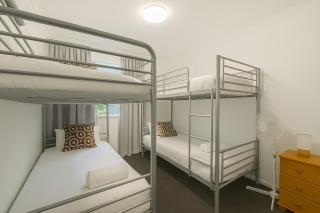 Mari Court 3BR Pool BBQ Netflix - 3