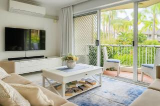 Mari Court 2BR Pool BBQ Netflix - 7