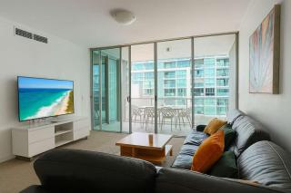 Riverfront 1BR with Heated Pool Gym Sauna - 2