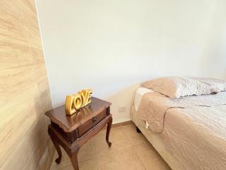 CASA ACONCHEGANTE e PERTINHO DA PRAIA - 1