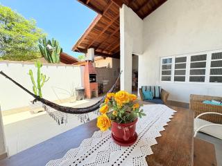 CASA ACONCHEGANTE e PERTINHO DA PRAIA - 0