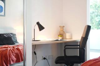 Prestige 3BR Retreat with 2 Parking Prime Sydney - 4