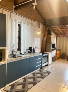 Apartamento com churrasqueira, ar condicionado e vista para o mar localização espetacular - 9