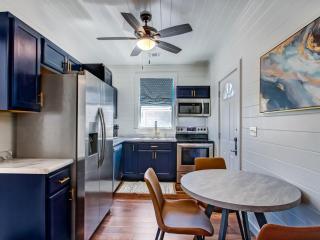 Beachside Villa Unit 4 - 8