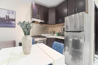 3BR Serene Suite Near Central Park - 1