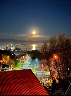 Beautiful wooden cabin, with direct ocean view - 8