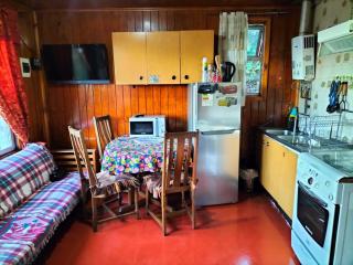 Beautiful wooden cabin, with direct ocean view - 4