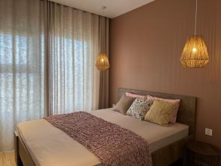 The Urban Origami S703 - 3