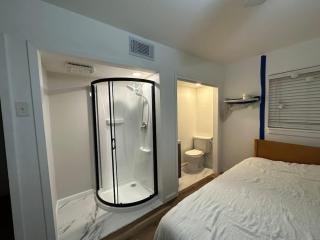 Ensuite Private Room - 7