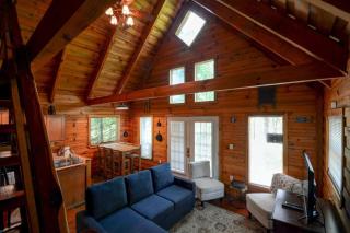 Hot Tub & WiFi - Hidden Chalet Red River Gorge KY - 2