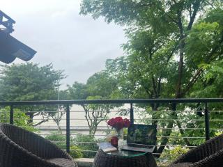 Reverside - Sunset Chilling - 3A - 6