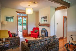 Old Duninald House - Historic Farmhouse Experience - 8