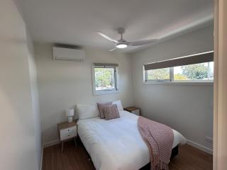 Swansea 2 Bedroom Apartment - 1