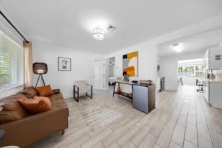 Spacious Fort Lauderdale Bungalow 10mins Airport & Beach Near Miami - 6