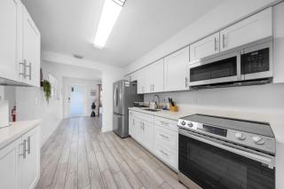 Spacious Fort Lauderdale Bungalow 10mins Airport & Beach Near Miami - 8