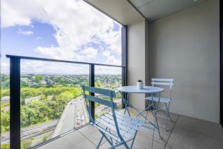 2-Bedroom Urban Retreat in Central Auckland - 7