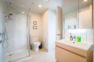 2-Bedroom Urban Retreat in Central Auckland - 1