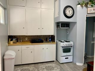 Beautiful Victorian Apartment - 2