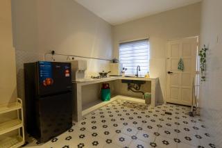 THE Nadraa GUESTHOUSE KLIA - 9