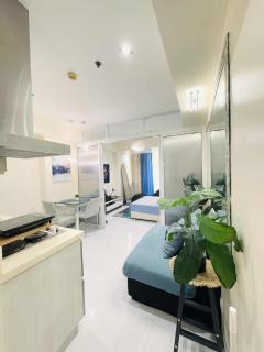 Azure staycation By Icay - 3