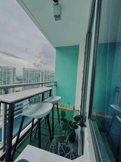 Azure staycation By Icay - 1