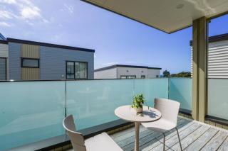 Lovely 3-BR Home in Long Bay Near Beaches & Albany - 7