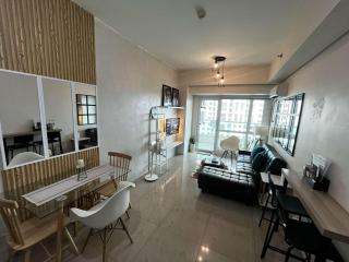 Amorsolo Tower Makati - Manila - 7