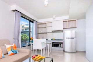 1 Bedroom Apt C416 with rooftop pool and gym at 6th Avenue - 5