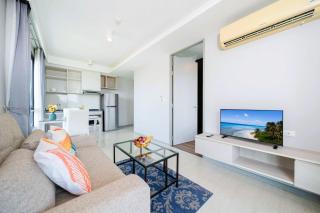 1 Bedroom Apt C416 with rooftop pool and gym at 6th Avenue - 8