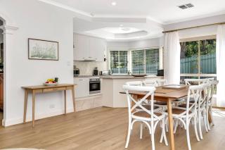 Village House - Serene Haven in the Adelaide Hills - 7