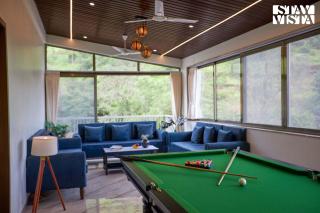 StayVista at Mount Brook with Mountain views, AC, Lawn - 8