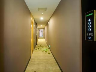 Green Tree Inn Express Yulin Chinese Medicine Port - Yulin - 3