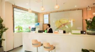 GreenTree Inn Express Henan Xinyang Huaibin County - 6