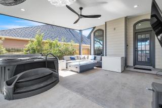 Relaxing College Station Retreat with Hot Tub home - 6