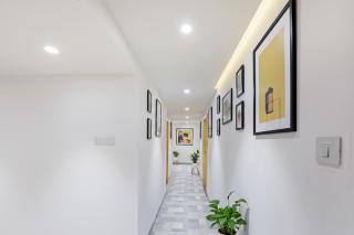 FabHotel Yellow Courtyard - 7