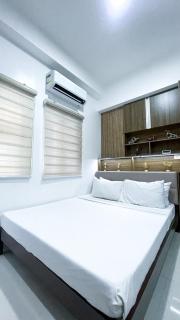 WV 33 Metro Studio Retreat - 1