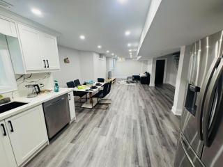 Hearth & Home Spacious Suite - 7